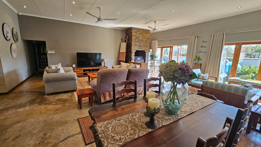 3 Bedroom Property for Sale in Meerhof North West